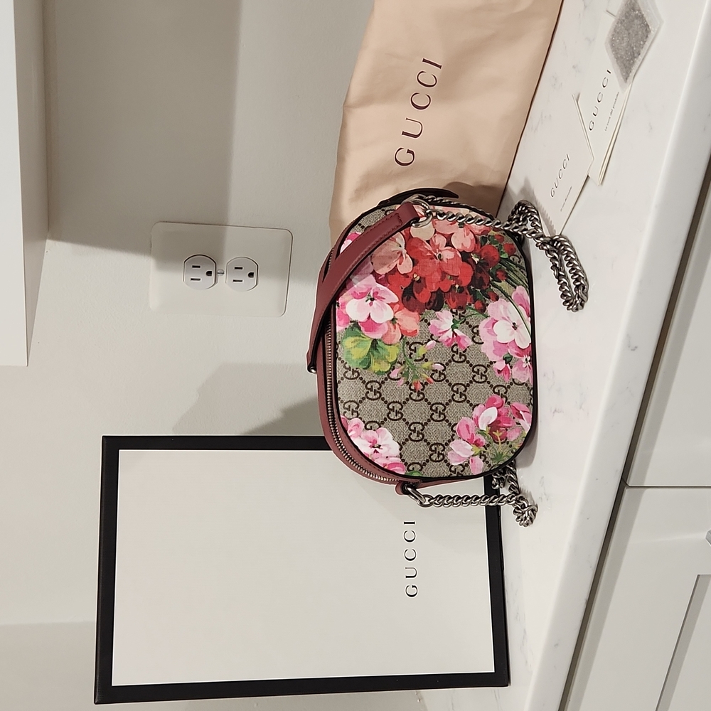 Gucci Blooms Supreme chain Shoulder bag